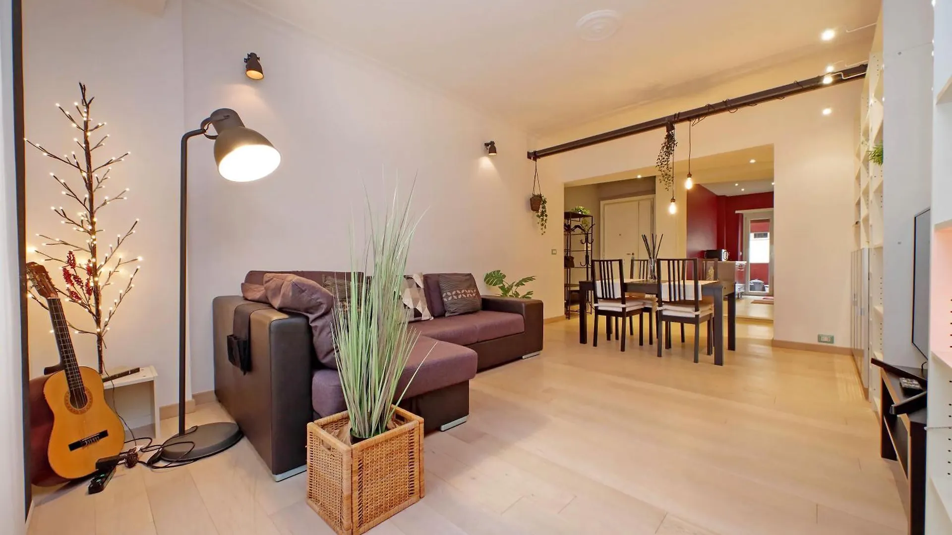 Ych-Trendy Flat Near Marconi Daire Roma